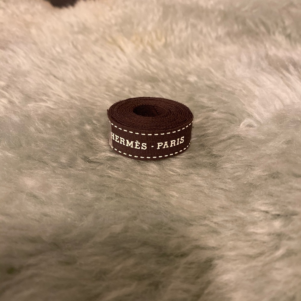 42” L Authentic hermes ribbon